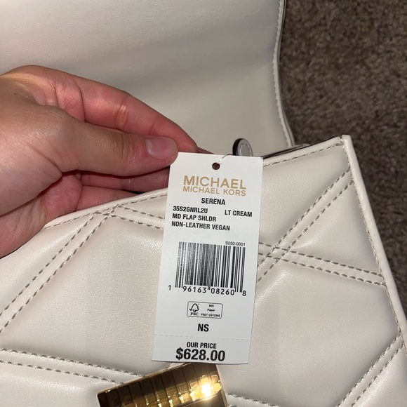 Michael kors padded cream purse - Picture 2 of 4